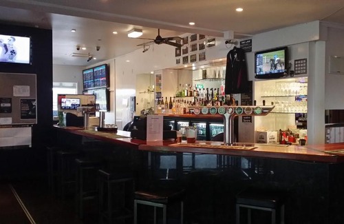 Greymouth Hotel | Convenient Stay at Railway Hotel Greymouth with Breakfast