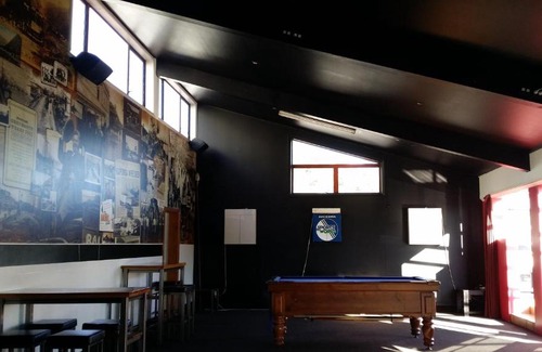 Greymouth Hotel | Convenient Stay at Railway Hotel Greymouth with Breakfast