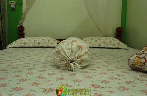 Bukit Lawang House | Cozy Rain Forest Guest House with Family-Friendly Amenities