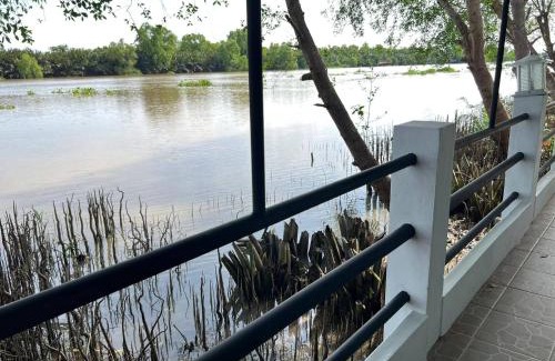 Bang Khla House | Rainbow Arokaya Holistic Longevity Wellness Resort - Riverfront Room 6
