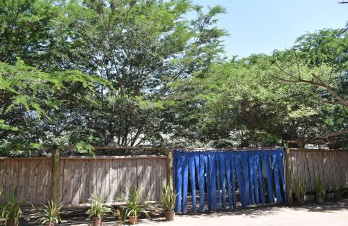 Boma la Ngombe Cabin | Budget-Friendly Stay at Rainbow Executive Lodge with Breakfast