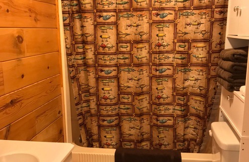Wellston Hotel | Experience Rainbow Room at The Black Bear Inn: Top-Rated Stay