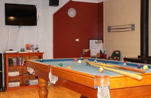 Old Adaminaby House | Experience Rainbows End Old Adaminaby: Family-Friendly Retreat