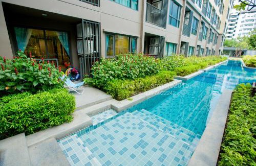 Cha-am Apartment | Discover Raincondo Ampere: Oceanfront Poolside Retreat