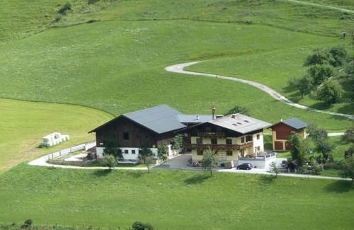 Dorfgastein House | Rainerhof: Family-Friendly Retreat with Kitchen & Pets Welcome