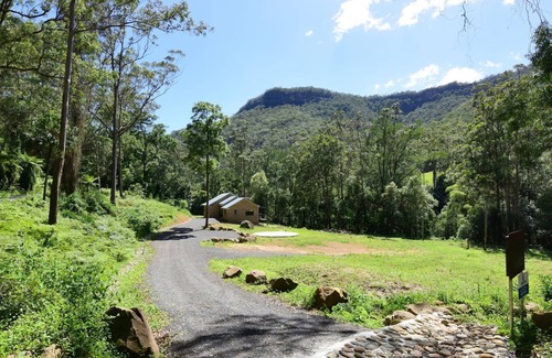 Upper Kangaroo River House | Pet-Friendly Rainforest River Studio in Kangaroo Valley