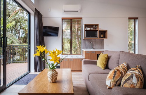 Franz Josef Glacier House | Indulge in Rainforest Deluxe: 5-Star Retreat with Spa & Dining