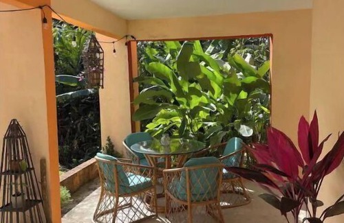 Guzman Arriba Apartment | Idyllic Rainforest Retreat with Ocean Views and Family-Friendly Perks