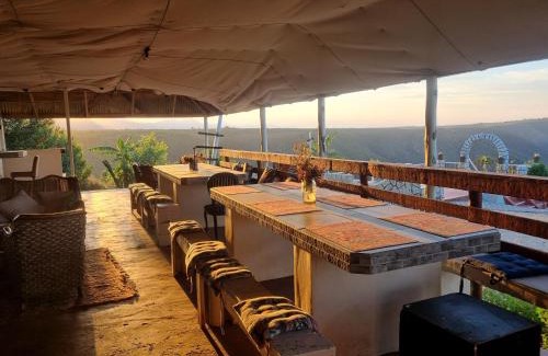 Die Barakke Cabin | Eco-Friendly Rainforest Ridge Resort with Oceanfront Views
