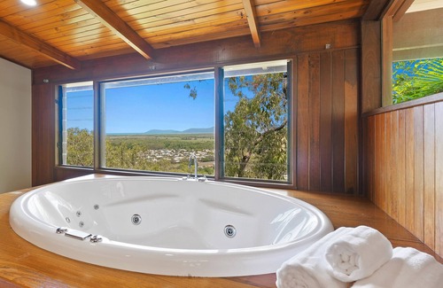 Smithfield House | Rainforest Treehouse Sanctuary - with ocean views