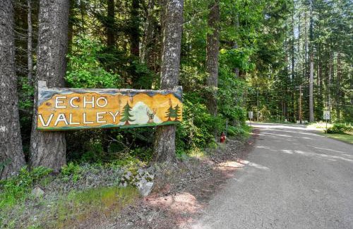 Ashford House | Rainier Cabin with Fireplace-WiFi-Yard-Meadow Views