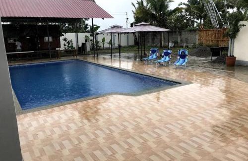 San Isidro House | Relaxing Rainiers Private Resort House with Pool & Pet Access