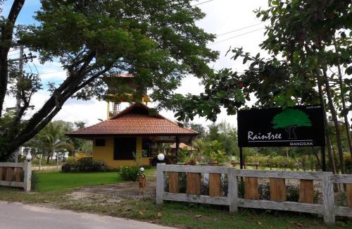 Takua Pa House | Relax at Raintree Bangsak: Oceanfront Bliss & 9.9 Rating