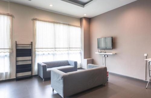 Bandar Menjalara Hotel | Family-Friendly Retreat at Raintree Hotel for Memorable Stays