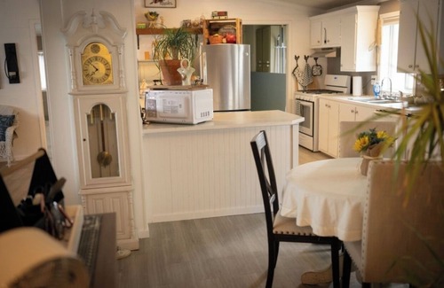 Kennewick Other | Rainy Acres Flower Farm Retreat House