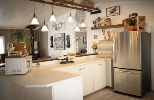 Kennewick Other | Rainy Acres Flower Farm Retreat House