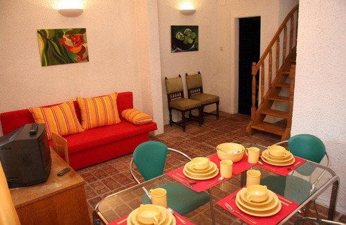 Pressbaum Apartment | Child-Friendly Raisa Apartments in Fünkhgasse for Families