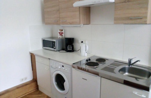 Pressbaum Apartment | Child-Friendly Raisa Apartments in Fünkhgasse for Families
