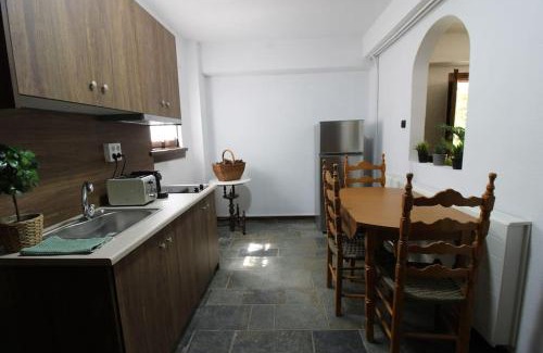 Polidrosos Apartment | Inviting Polydrosos Traditional Getaway for Family Fun