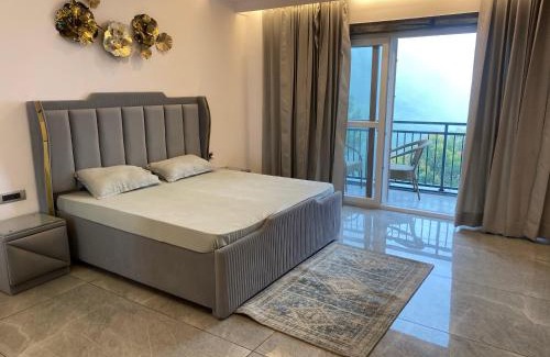 Shimla Apartment | Unforgettable Family Retreat at Raiville Mountain View