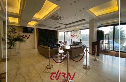 Aley Hotel | Delight in Comfort at Raj Hotel with Pool & Restaurant