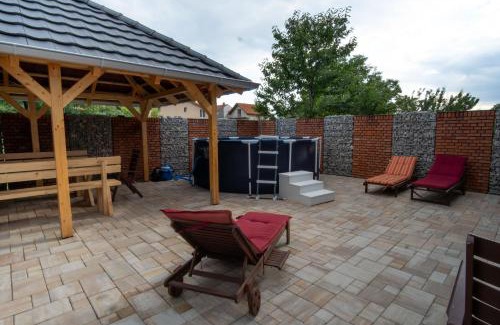 Niska Banja Villa | Relax at Raj Petrović: Family-Friendly with Pool Access