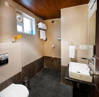 Malleshwaram West Hotel | Budget-Friendly Stay at Raj Residency with Family Amenities