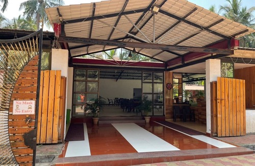 Palghar Hotel | Budget-Friendly Stay at Raj Resort with Breakfast Included