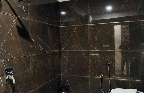 Maharajganj Hotel | Discover Raj Vilas Hotel & Resort in Maharajganj Today