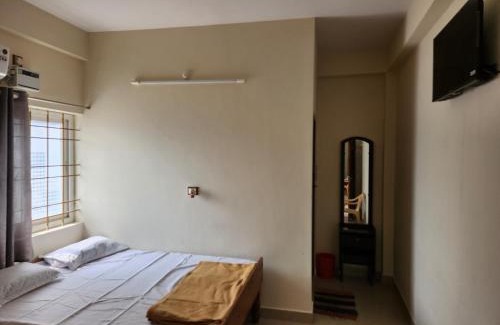 Tiruvannamalai House | Budget-Friendly Stay at Raja Rani Mahal Ac-Rooms