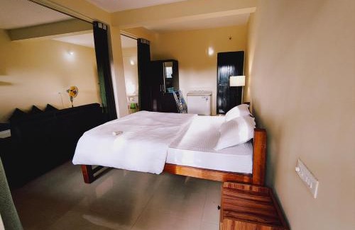 Patnem Apartment | Family-Friendly Retreat at Rajbag Residency Guest House