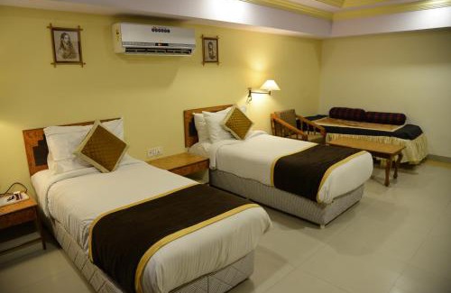 Air Force Area Hotel | Discover Rajputana Palace: Family-Friendly & Accessible Stay