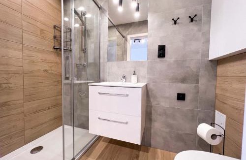 Poddabie Apartment | RAJSKA PLAZA Poddąbie Basen odkryty brodziki Basen kryty Plac zabaw Animacje