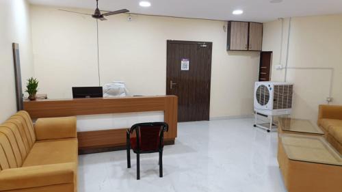 Singrauli Hotel | Discover Rajwada Palace with Pet-Friendly Amenities