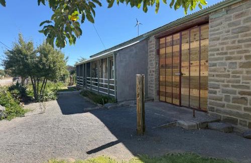 Sutherland Apartment | Discover Raka: Pet and Child Friendly Stay, Rated 9.5/10