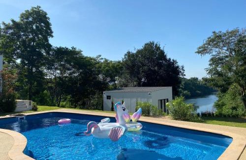Kanchanaburi Resort | Relax at Rakmak Kan Resort & Cafe with Pool Access