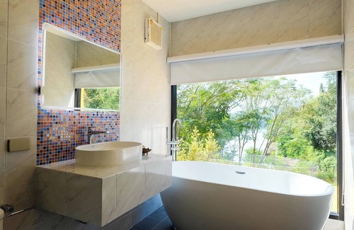 Kanchanaburi Bed & Breakfast | Relax at Rakmak Kan Resort & Cafe: Pool, Breakfast & Family Fun