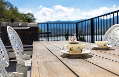 Itoshima House | Rakusansui Villa: 4-Star Oceanfront Retreat with Hot Tub