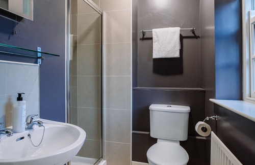 Moira Bed & Breakfast | Discover Ralph's: Family-Friendly Stay with Breakfast Included