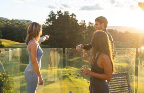 Kangaroo Valley House | Ralphie’s Villa: Family-Friendly Retreat with Valley Views