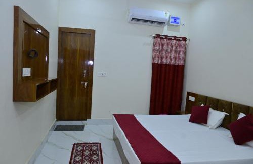 Ayodhya House | Discover Ram Gharana Palace: Pet & Child Friendly Retreat