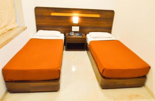 Park Road Bed & Breakfast | Budget-Friendly Getaway at Rama Krishna Hotel with Breakfast