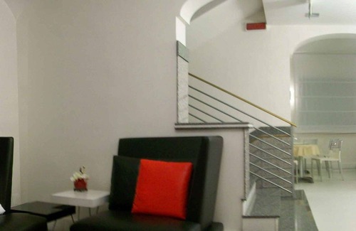 Casalnuovo di Napoli Hotel | Elegant Rama Palace Hotel: 4-Star Comfort with Spa & Dining