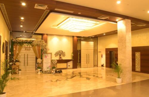 Aligarh Hotel | Discover Ramada by Wyndham Aligarh: Relaxing Spa & Pool