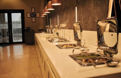 Aligarh Hotel | Discover Ramada by Wyndham Aligarh: Relaxing Spa & Pool