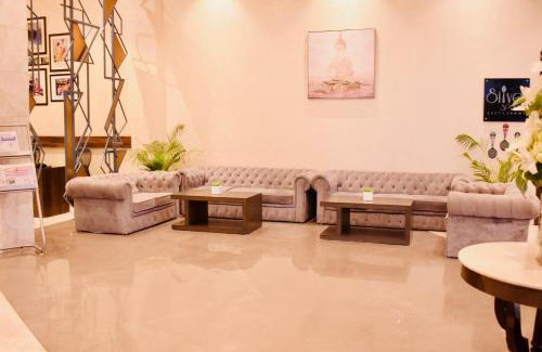 Aligarh Hotel | Discover Ramada by Wyndham Aligarh: Relaxing Spa & Pool