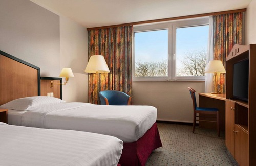 Bottrop Hotel | Inviting Ramada by Wyndham Bottrop: Family-Friendly Stay