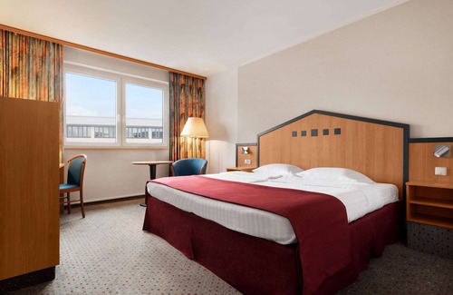 Bottrop Hotel | Inviting Ramada by Wyndham Bottrop: Family-Friendly Stay