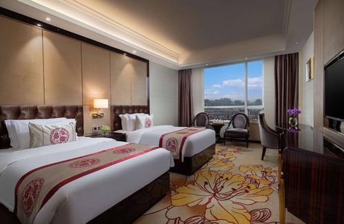 Beihu District Hotel | Discover Ramada by Wyndham Chenzhou: Family-Friendly Stay