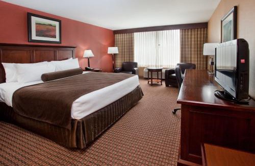 Independence Hotel | Explore Ramada by Wyndham Cleveland Independence Hotel